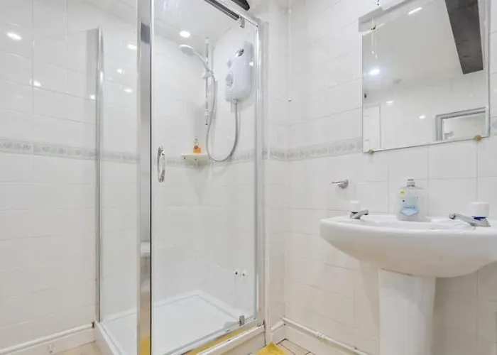 Redbank - The District -