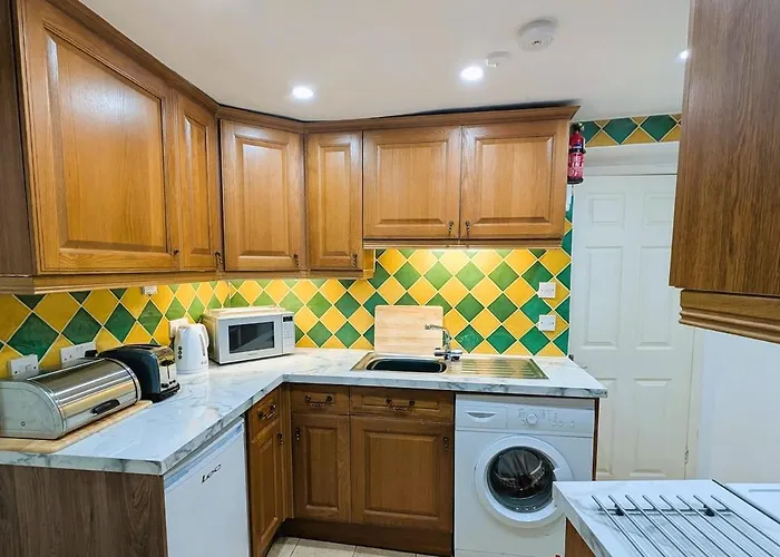 Redbank - The District - *