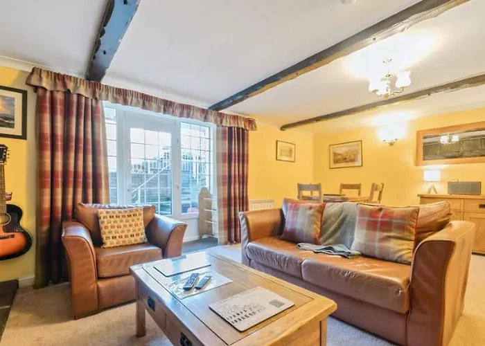 Redbank - The District -